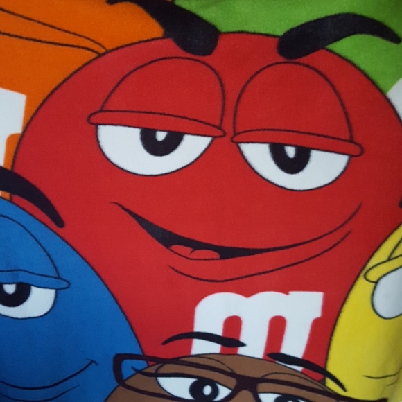 M&M Blanket. - Picture 3 of 5